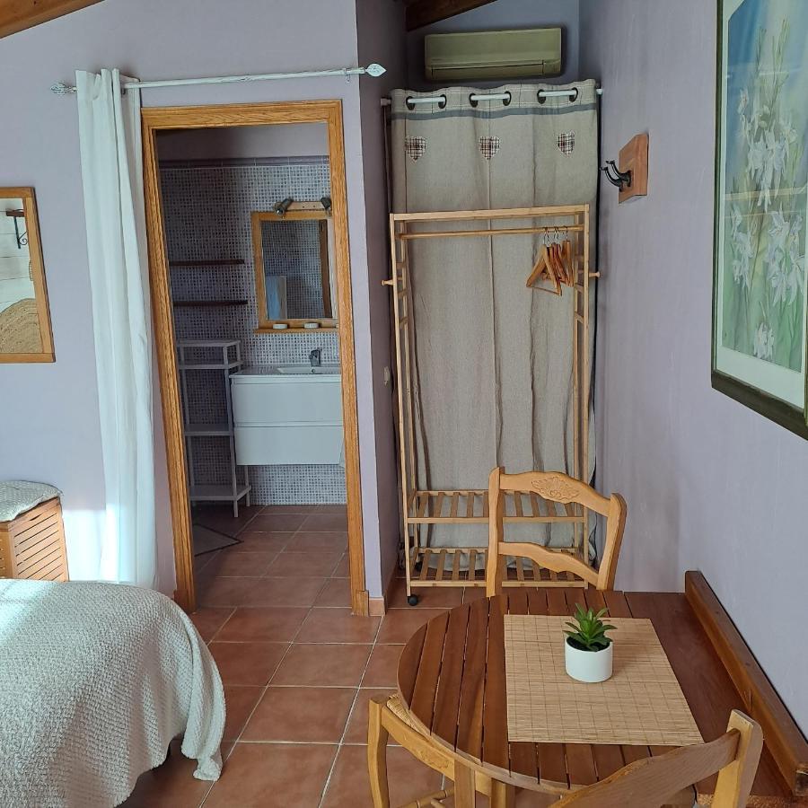La Chambre De L'Auxineill Castelnou Exterior photo